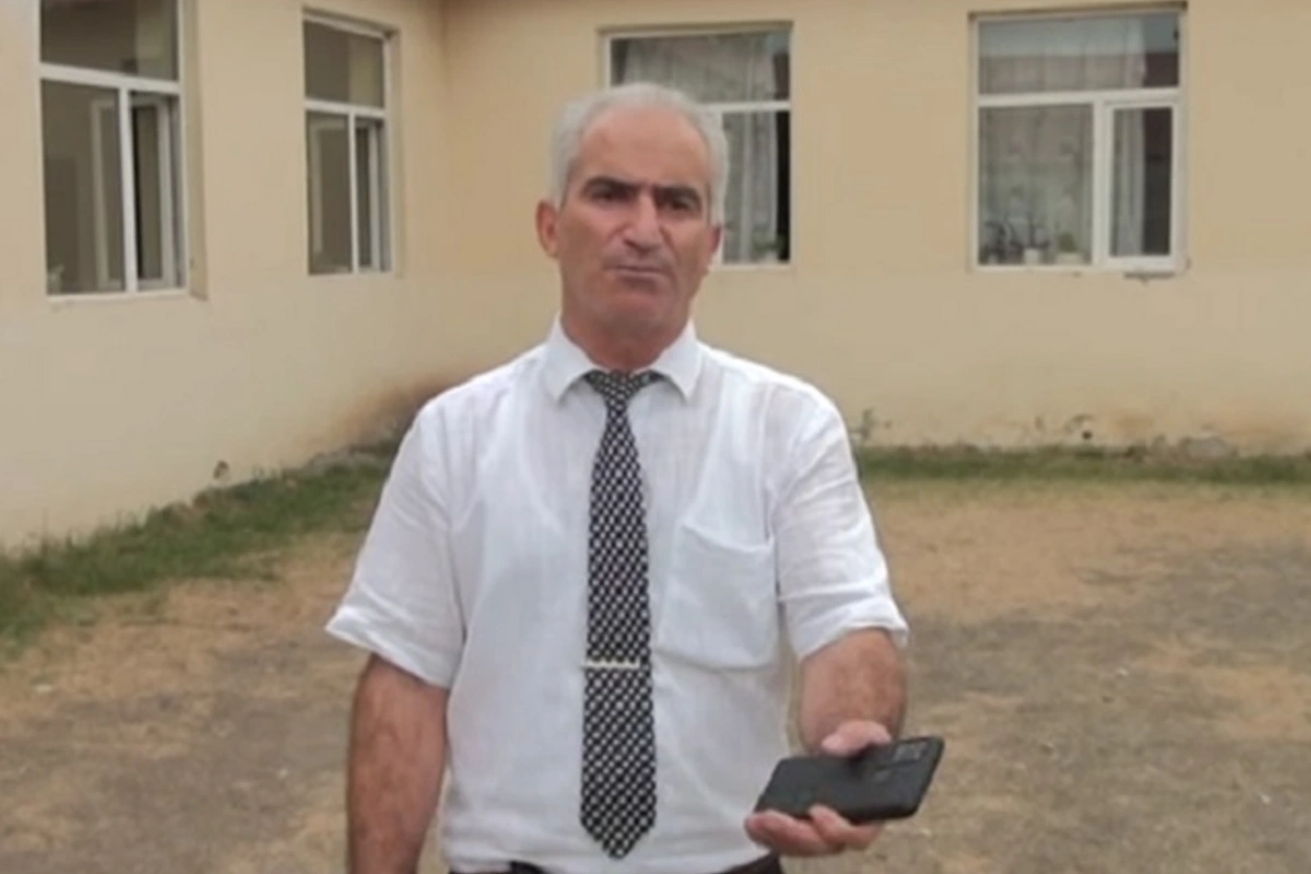 Müəllimi döydüyü deyilən direktor danışdı: Əgər vurulubsa... - VİDEO Müəllimi döydüyü deyilən direktor danışdı: Əgər vurulubsa... - VİDEO