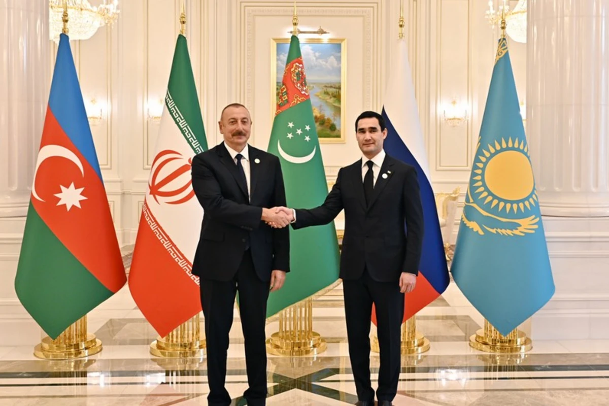 Azərbaycan Prezidenti türkmənistanlı həmkarını təbrik edib