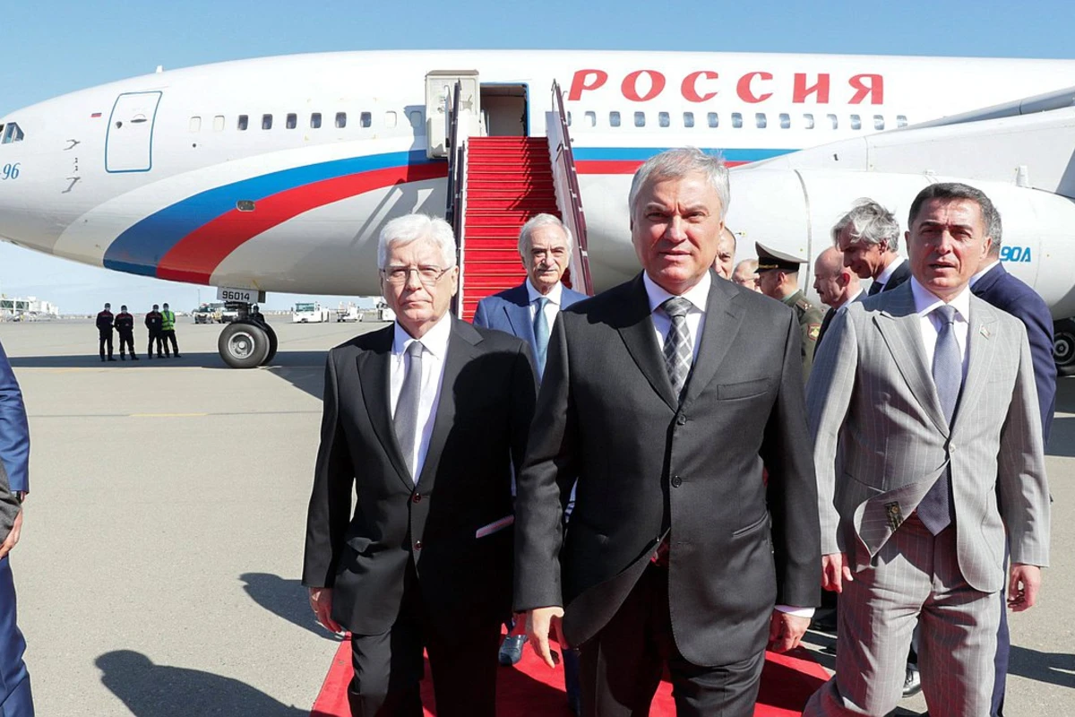Председатель Госдумы РФ прибыл в Баку - ОБНОВЛЕНО + ВИДЕО