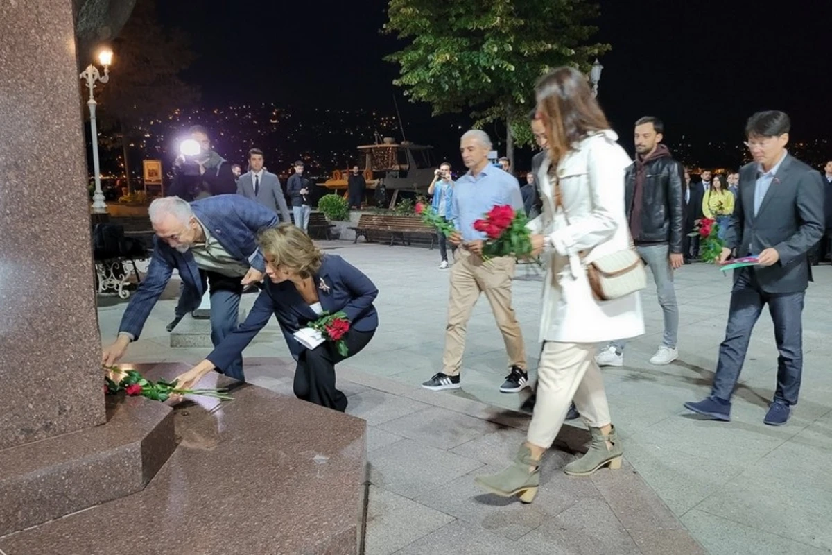 Türkiyənin İstanbul şəhərində Vətən müharibəsi şəhidləri anılıb - FOTO