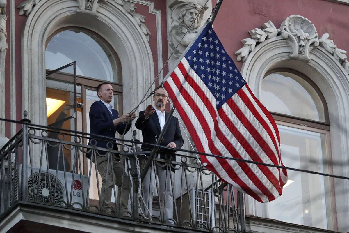 Посольство США призвало американцев немедленно покинуть Россию