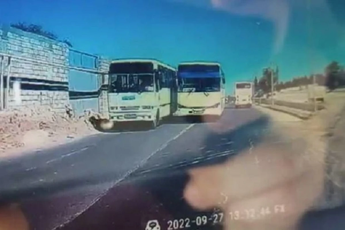 Водитель автобуса, подвергший опасности жизни пассажиров, уволен - ОБНОВЛЕНО + ВИДЕО