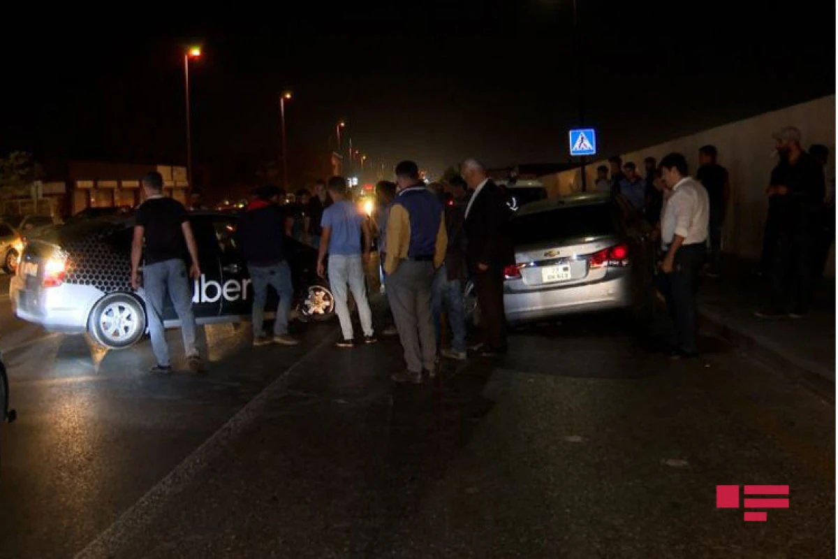 Bakıda yol qəzası baş verib, xəsarət alanlar var - FOTO Bakıda yol qəzası baş verib, xəsarət alanlar var - FOTO