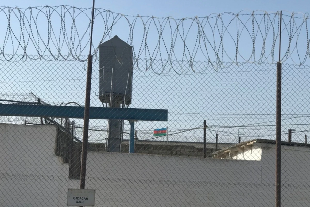 Bakıda həbsxanada iki məhkum öldü