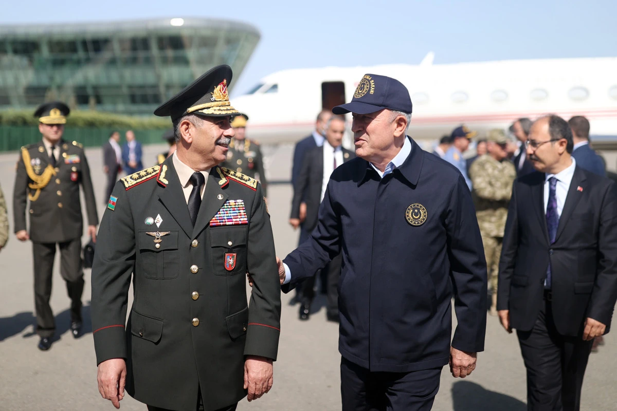 Hulusi Akar Azərbaycana gəlib - FOTO