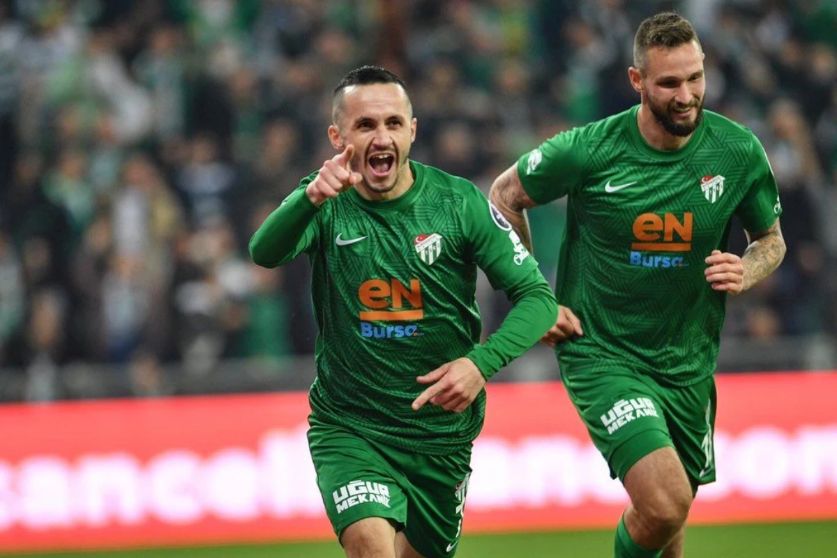 FİFA Namik Ələskərova görə Bursasporu cəzalandırdı