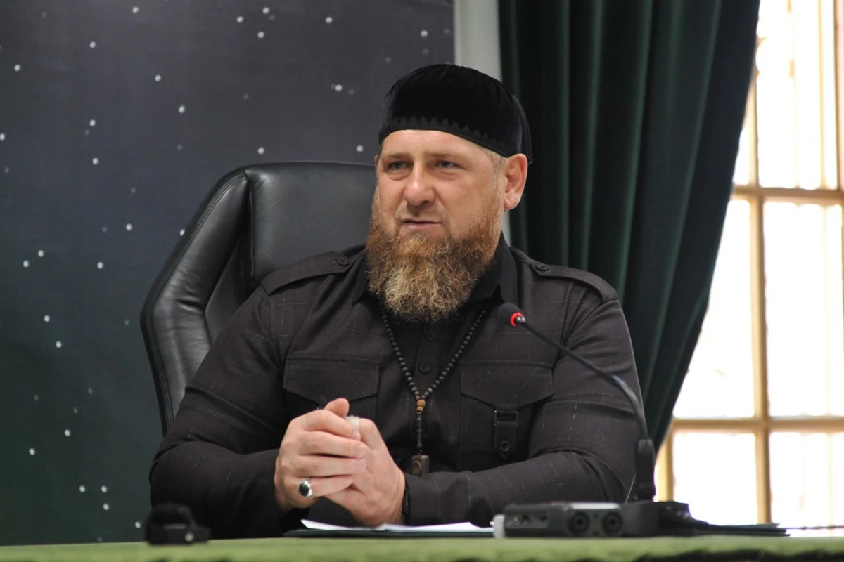 Putin Kadırova general-polkovnik rütbəsi verib