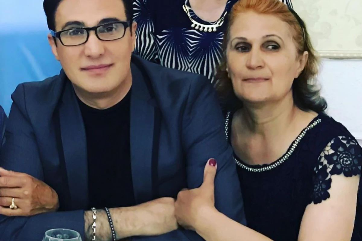 Nadir Qafarzadə xərçəngdən vəfat edən bacısı ilə GÖRÜNTÜLƏRİNİ PAYLAŞDI - FOTO