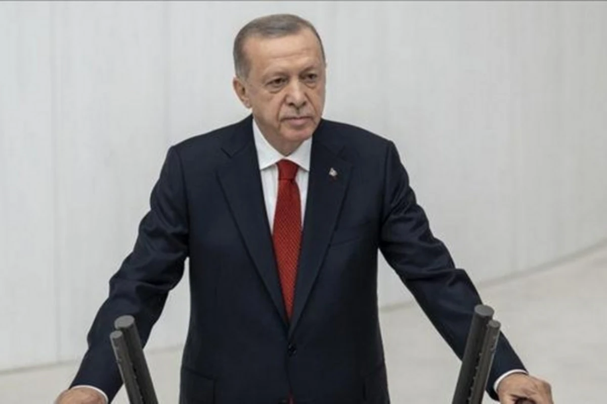 Türkiyə Prezidenti Rəcəb Tayyib Ərdoğan Ermənistanı Azərbaycanla sülh müqaviləsi imzalamağa çağırıb.