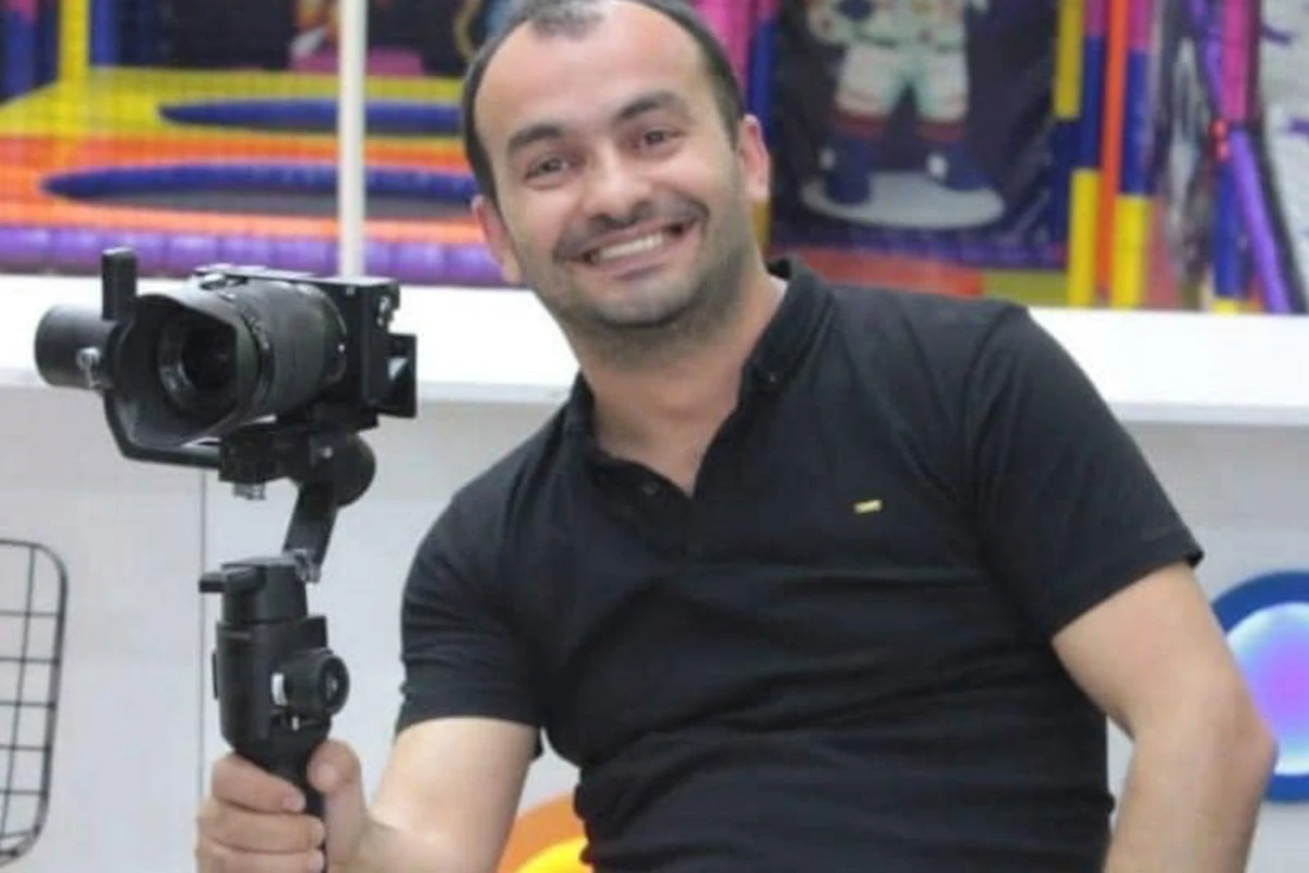 Azərbaycanda gənc operator qəfil öldü - FOTO