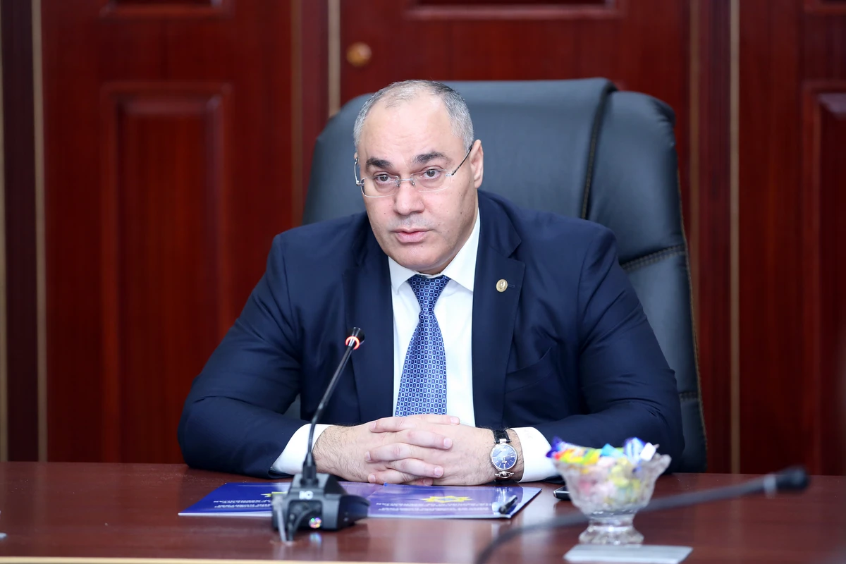 Səfər Mehdiyevin daha bir adamı işdən çıxarıldı - FOTO