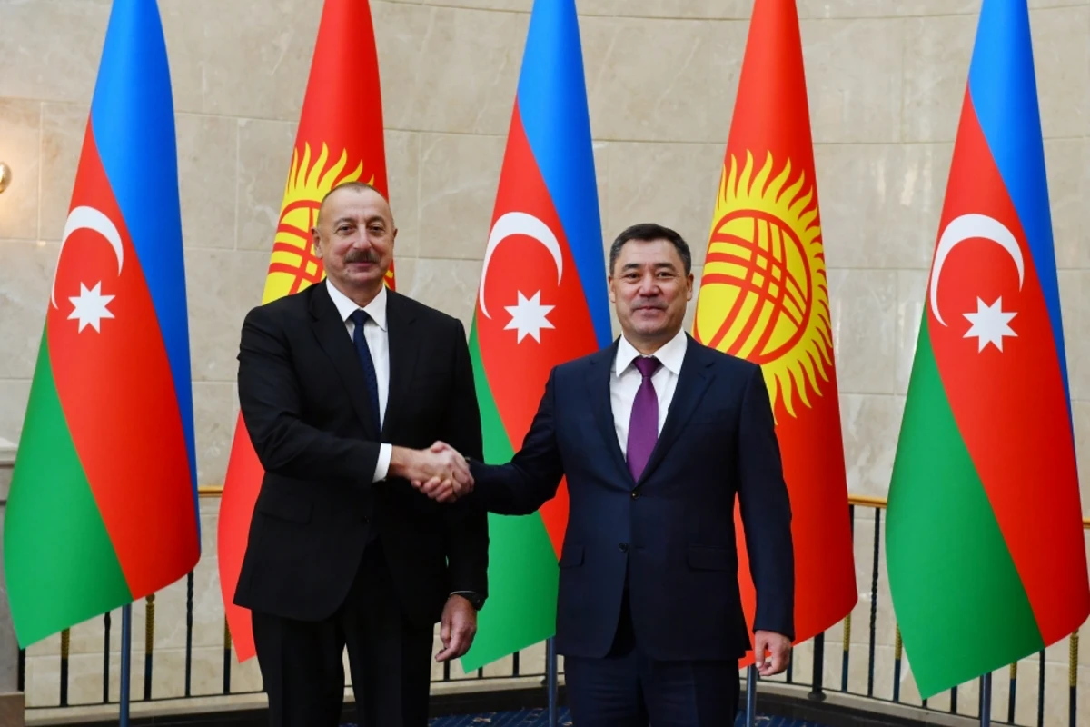 İlham Əliyevin Bişkekdə rəsmi qarşılanma mərasimi olub - FOTO