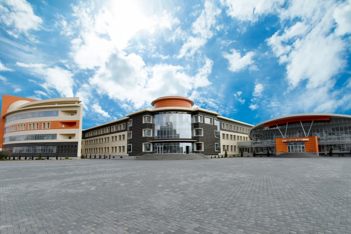 SOCAR-ın Bakı Ali Neft Məktəbində Polimer Tədqiqat Laboratoriyası açılıb