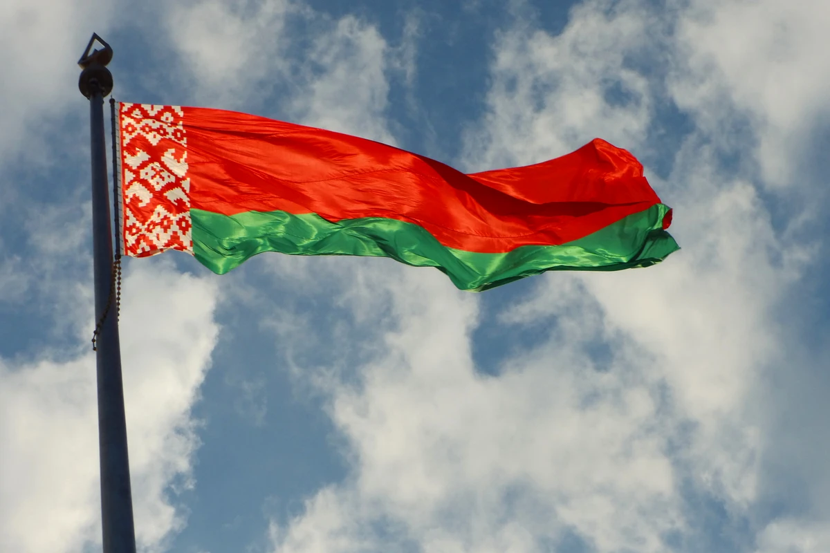 Белорусам запретят выезжать из страны