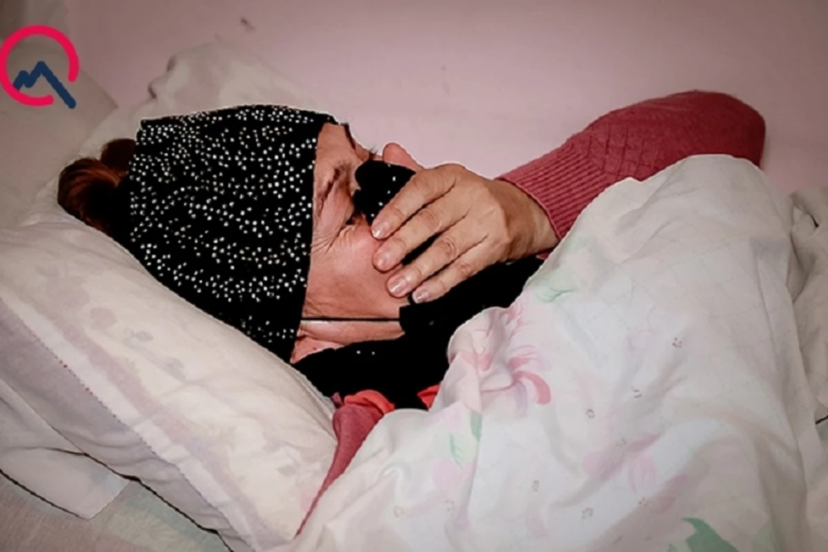 Şəhid oğlunun tabutu gəldi, ayağa dura bilmədi... - FOTO/VİDEO