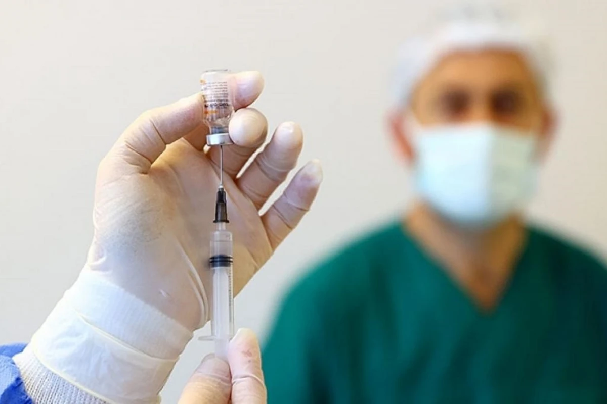 Azərbaycanda peyvənd olunanların sayı açıqlanıb