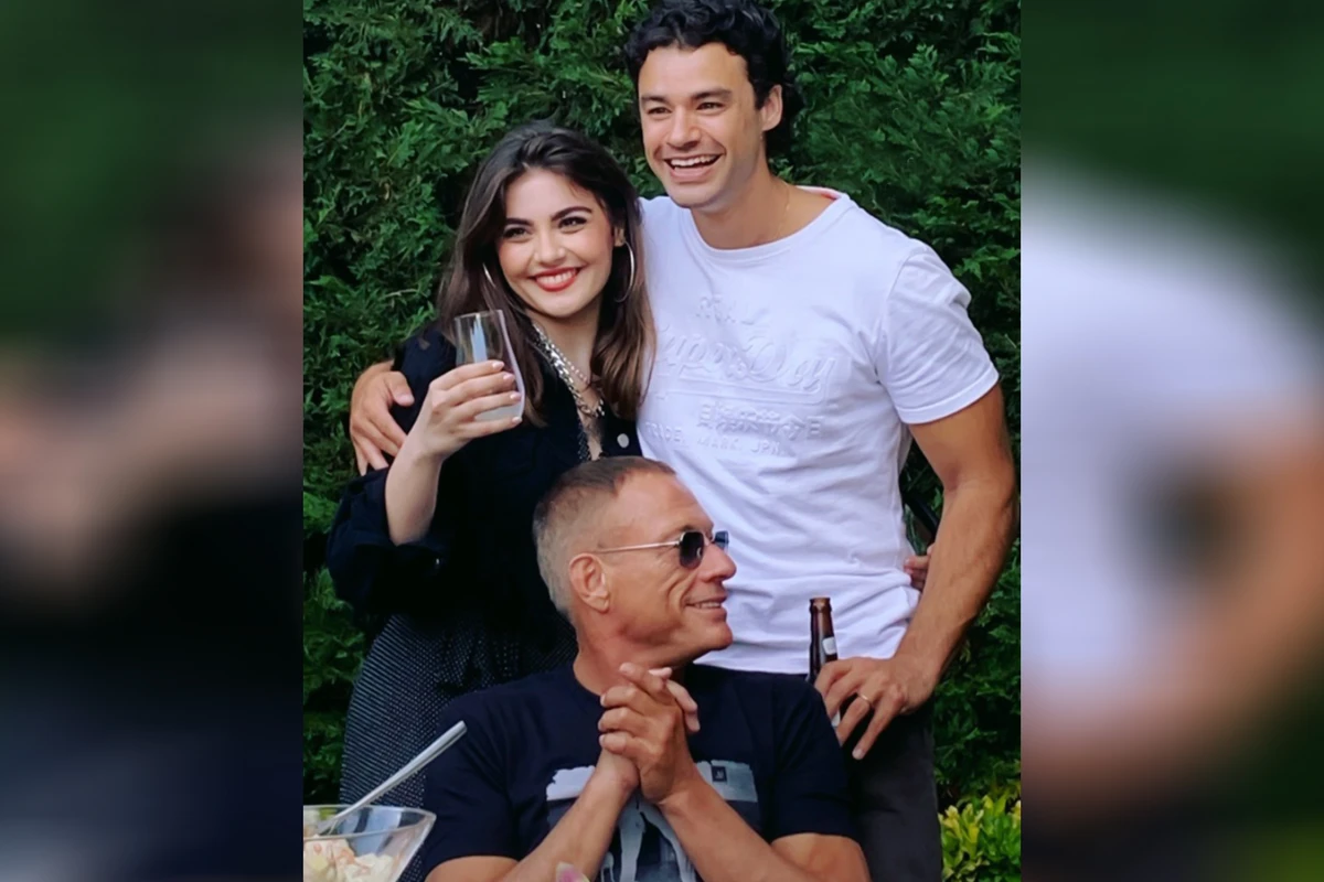 Van Dammın azərbaycanlı gəlinindən qayınatasına təbrik: Jan-Klod ata... - FOTO
