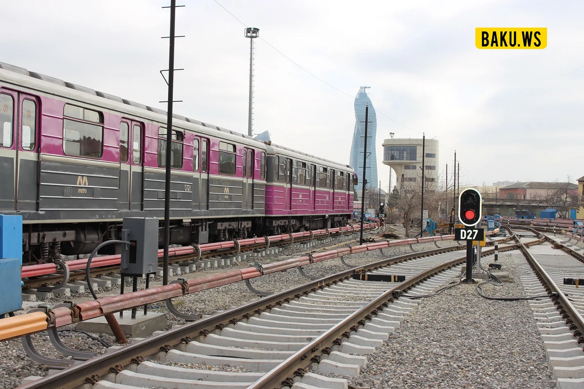Metrodan istifadə edən sakinlərə ŞAD XƏBƏR - 9 stansiya tikiləcək - ÜNVANLAR Metrodan istifadə edən sakinlərə ŞAD XƏBƏR - 9 stansiya tikiləcək - ÜNVANLAR