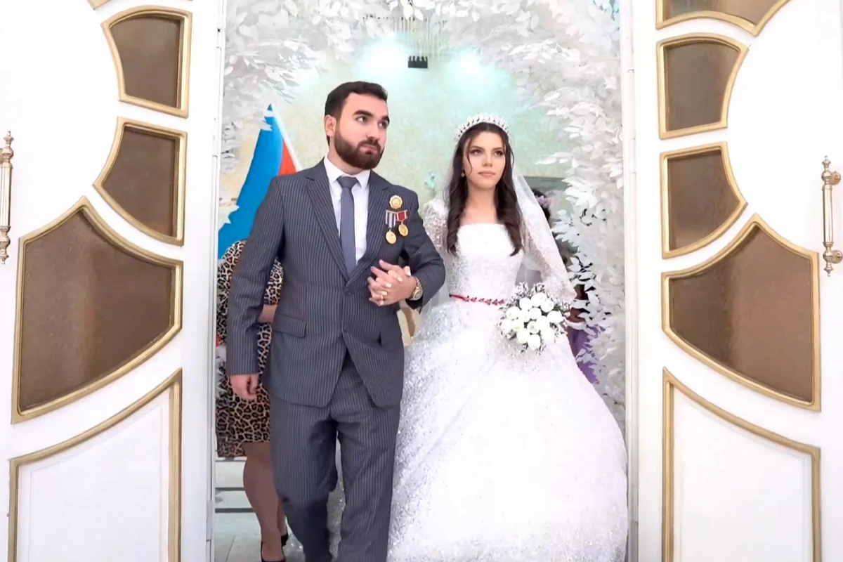 Cəsur döyüşçü medallı Raul Muşarapovun toyu oldu - VİDEO