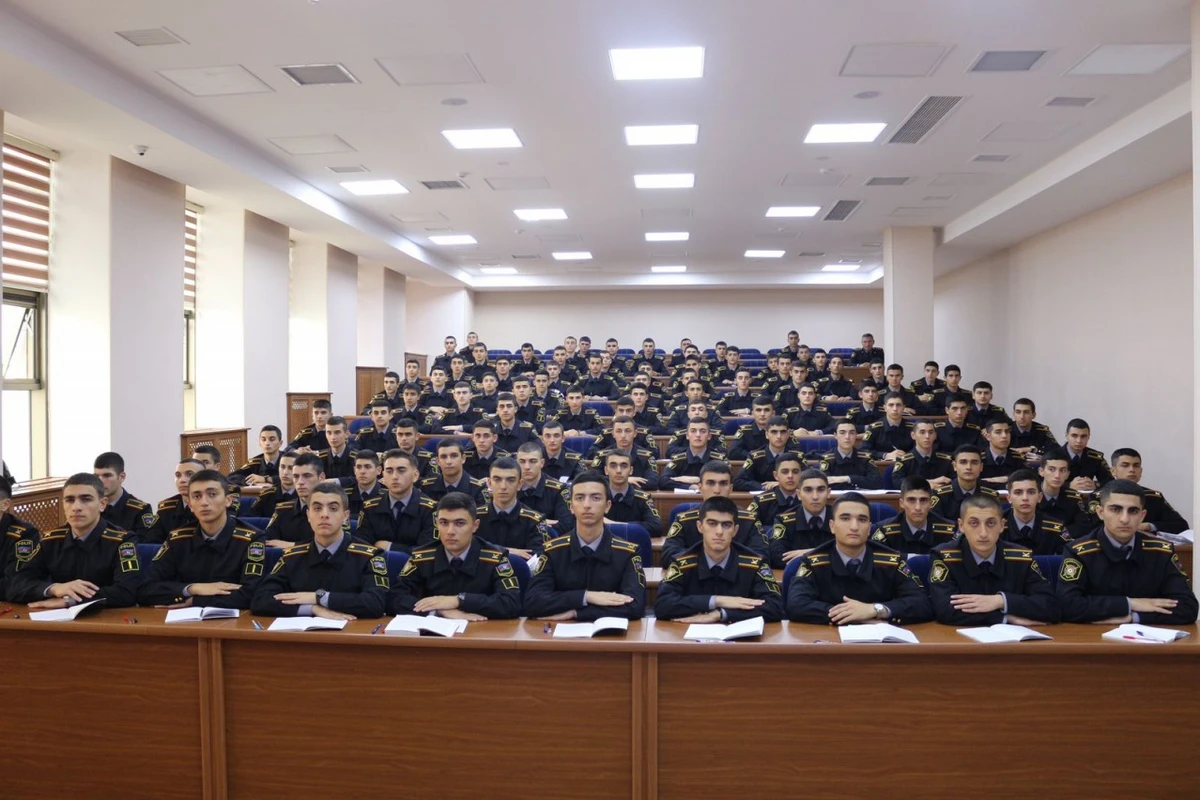 FHN əməkdaşlarının iştirakıyla Polis Akademiyasında nümunəvi dərs keçirilib - FOTO
