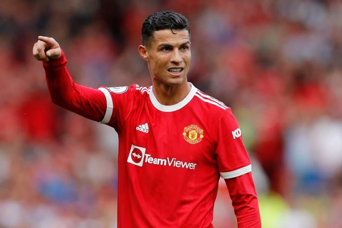 Ronaldo “M.Y.” - Tottenhem matçındakı qalmaqallı hərəkətinə aydınlıq gətirdi - FOTO
