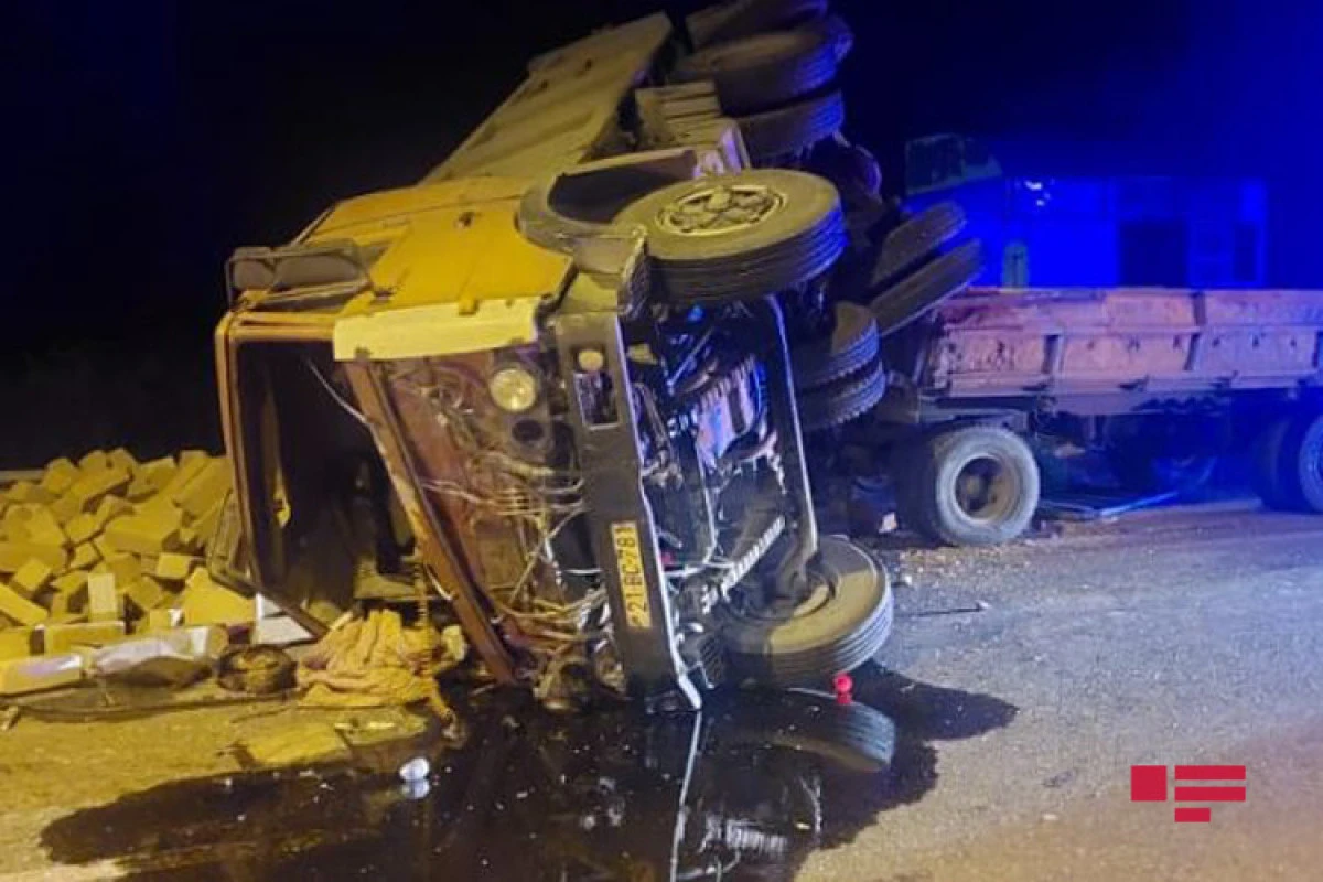 Azərbaycanda ağır qəza: 2 yük avtomobili toqquşdu - FOTO/VİDEO