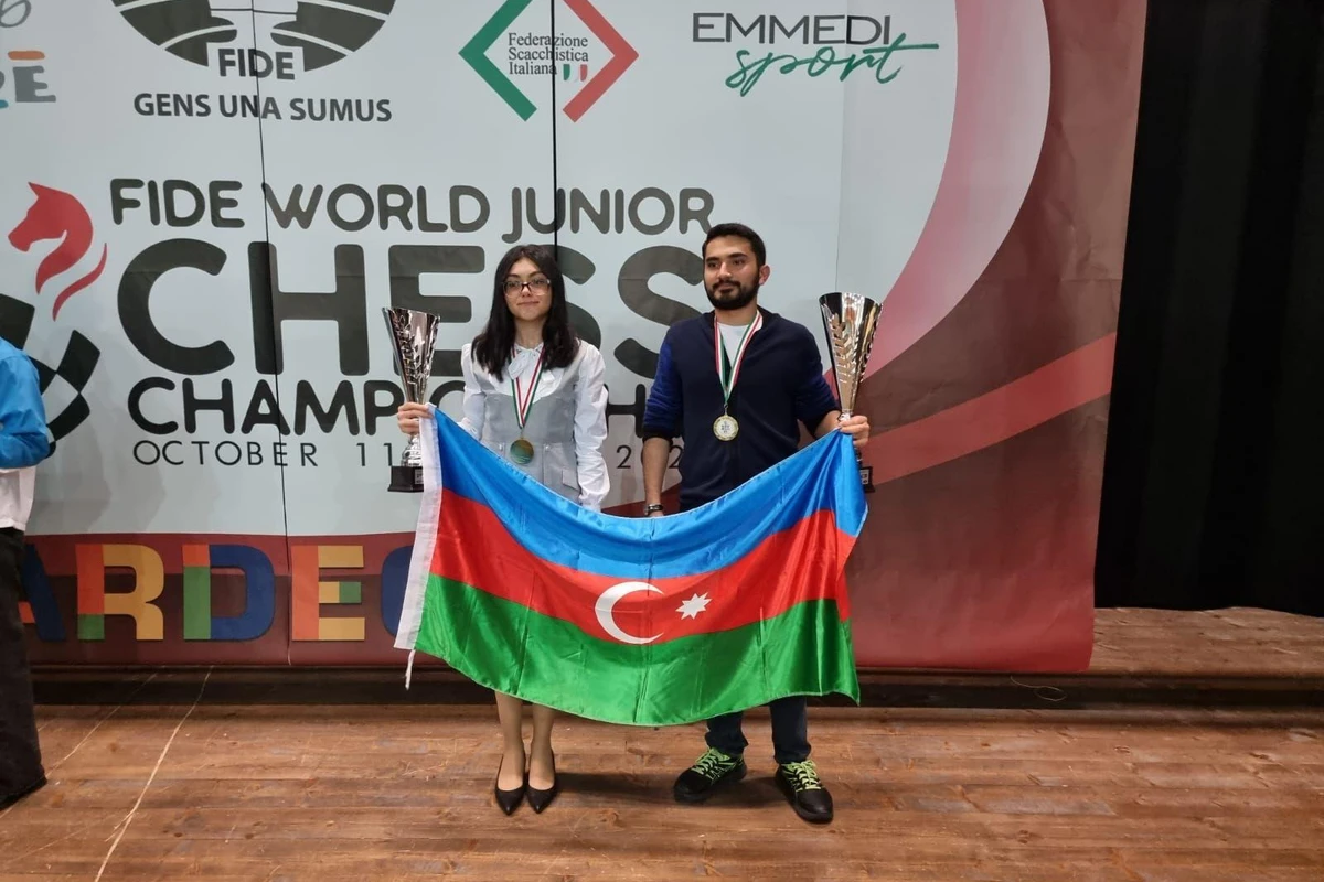FIDE prezidenti azərbaycanlı dünya çempionlarını təbrik edib - FOTO