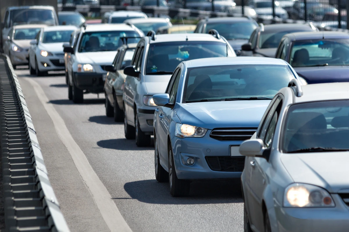 Bakıda sıxlıq olan yollar - SİYAHI