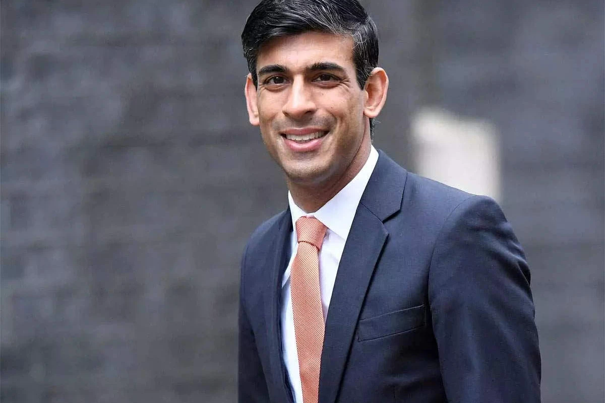 Böyük Britaniyanın yeni baş naziri seçildi