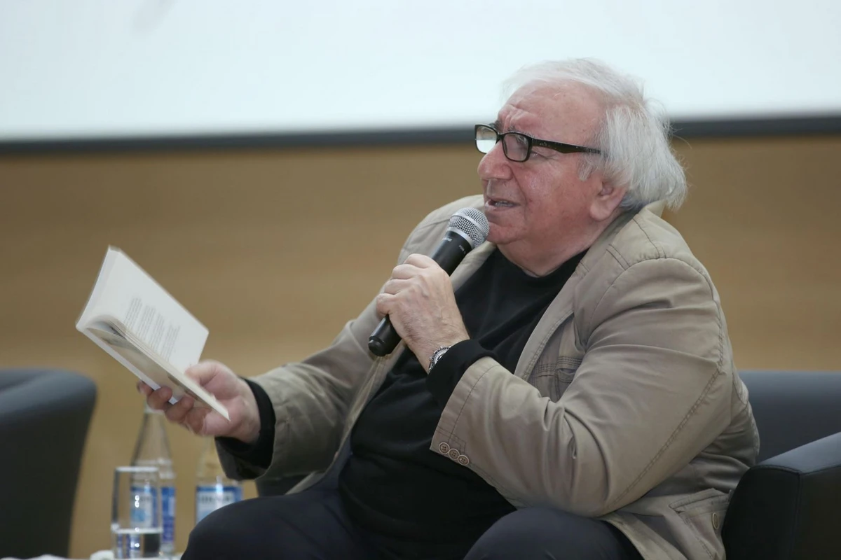 Ramiz Rövşən: Anar getsə, AYB dağılar fikri ilə razı deyiləm