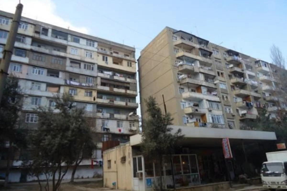 Эксперт: В Баку подешевеют квартиры в старых зданиях