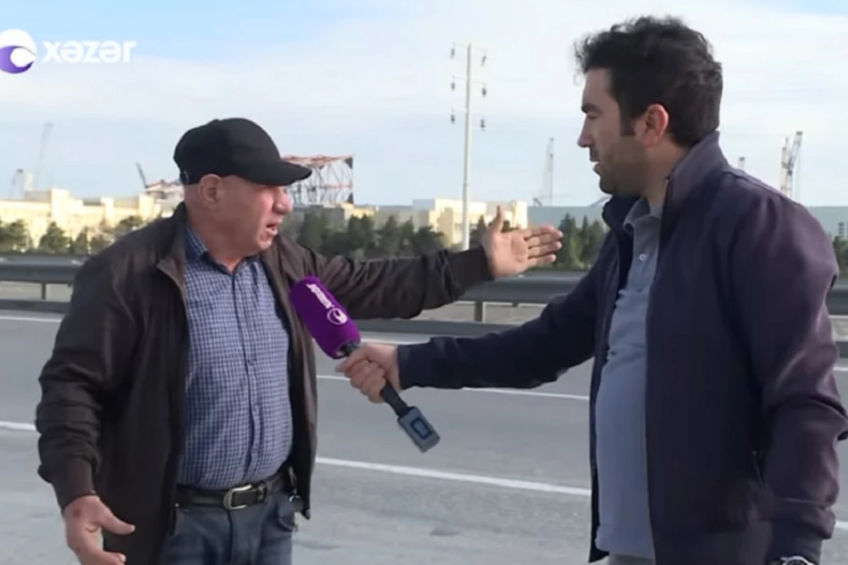 Yoldan çıxaraq aşan avtobusun sürücüsü danışdı: Arvadla kişi... - VİDEO