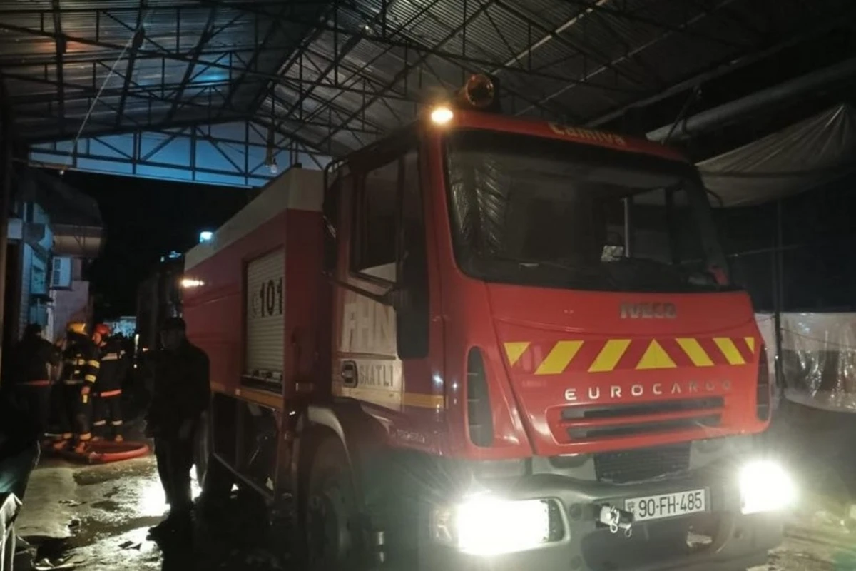 Sumqayıtda sexdə yanğın baş verib