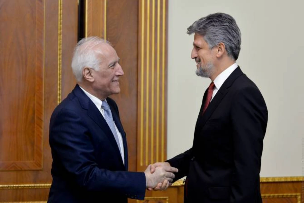 Ermənistan prezidenti türkiyəli deputatı qəbul etdi