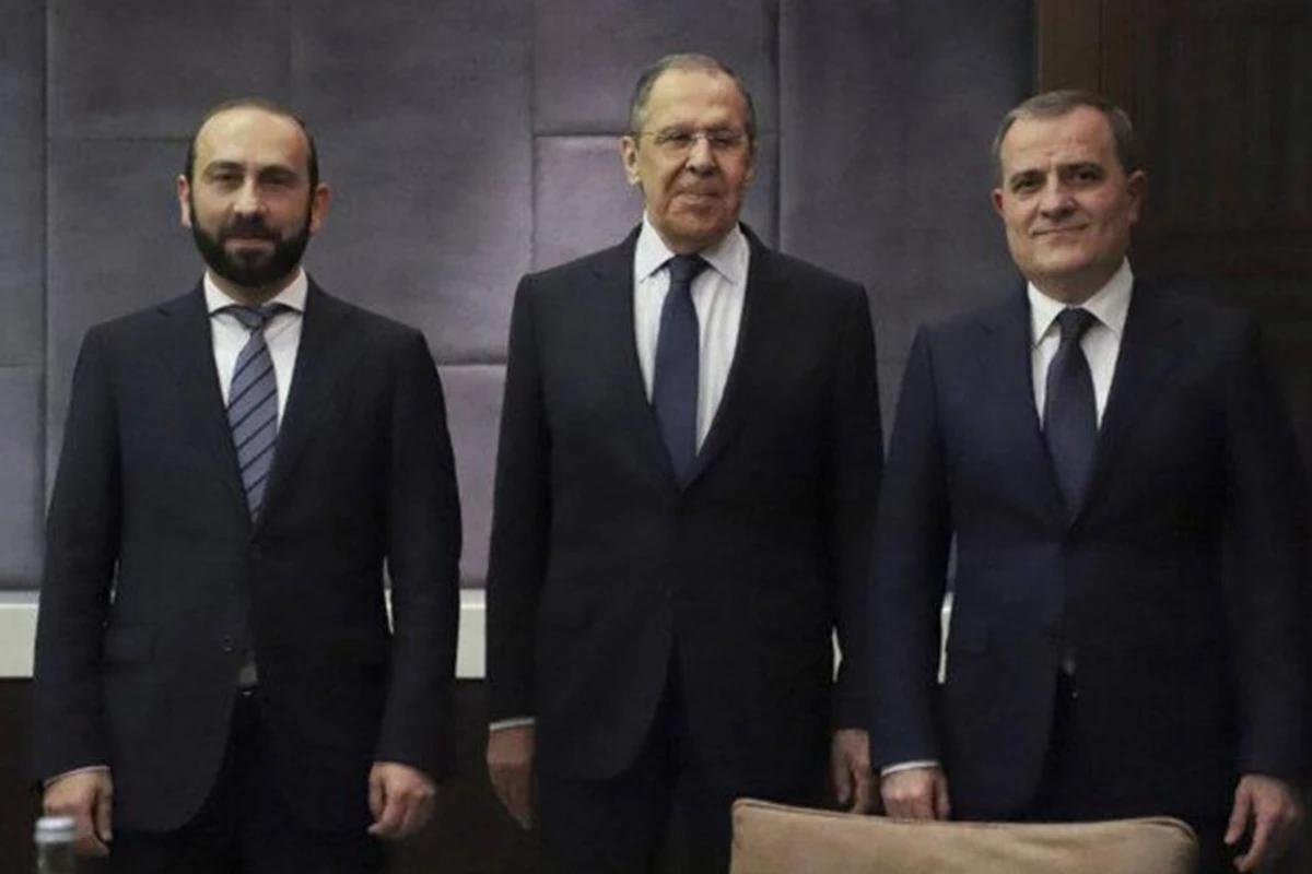 Захарова: Байрамов, Лавров и Мирзоян поговорили с глазу на глаз в Сочи