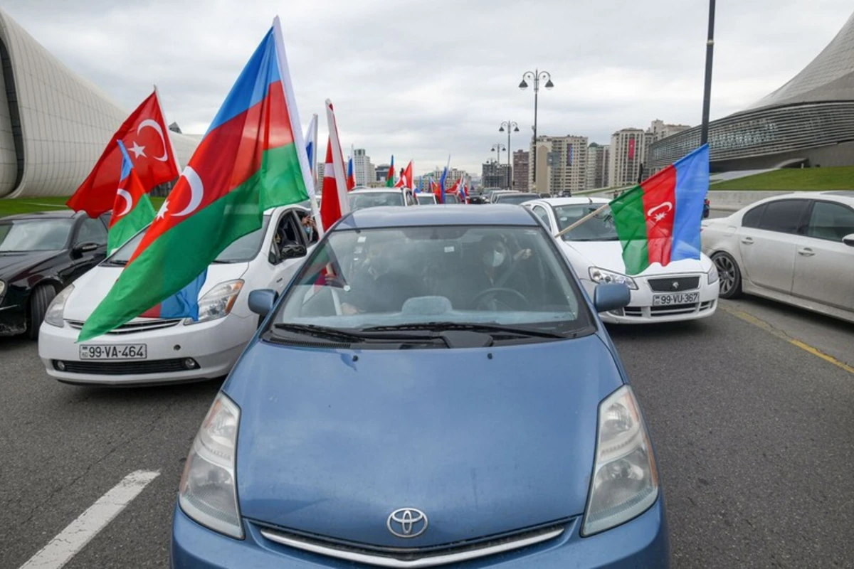 Bakıda Vətən müharibəsi qazilərinin iştirakı ilə Zəfər avtoyürüşü keçirilir