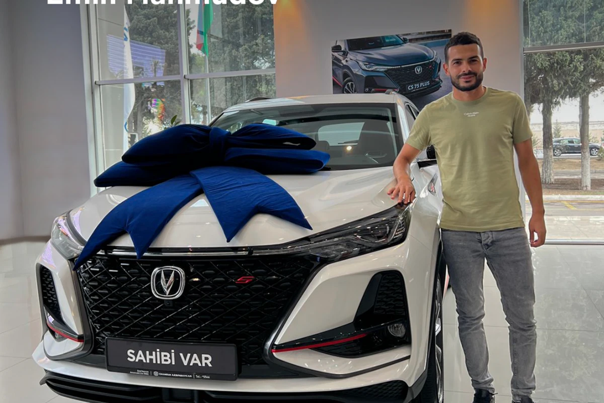 Neftçi PFK kapitanı Emin Mahmudovun yeni avtomobili! - FOTO