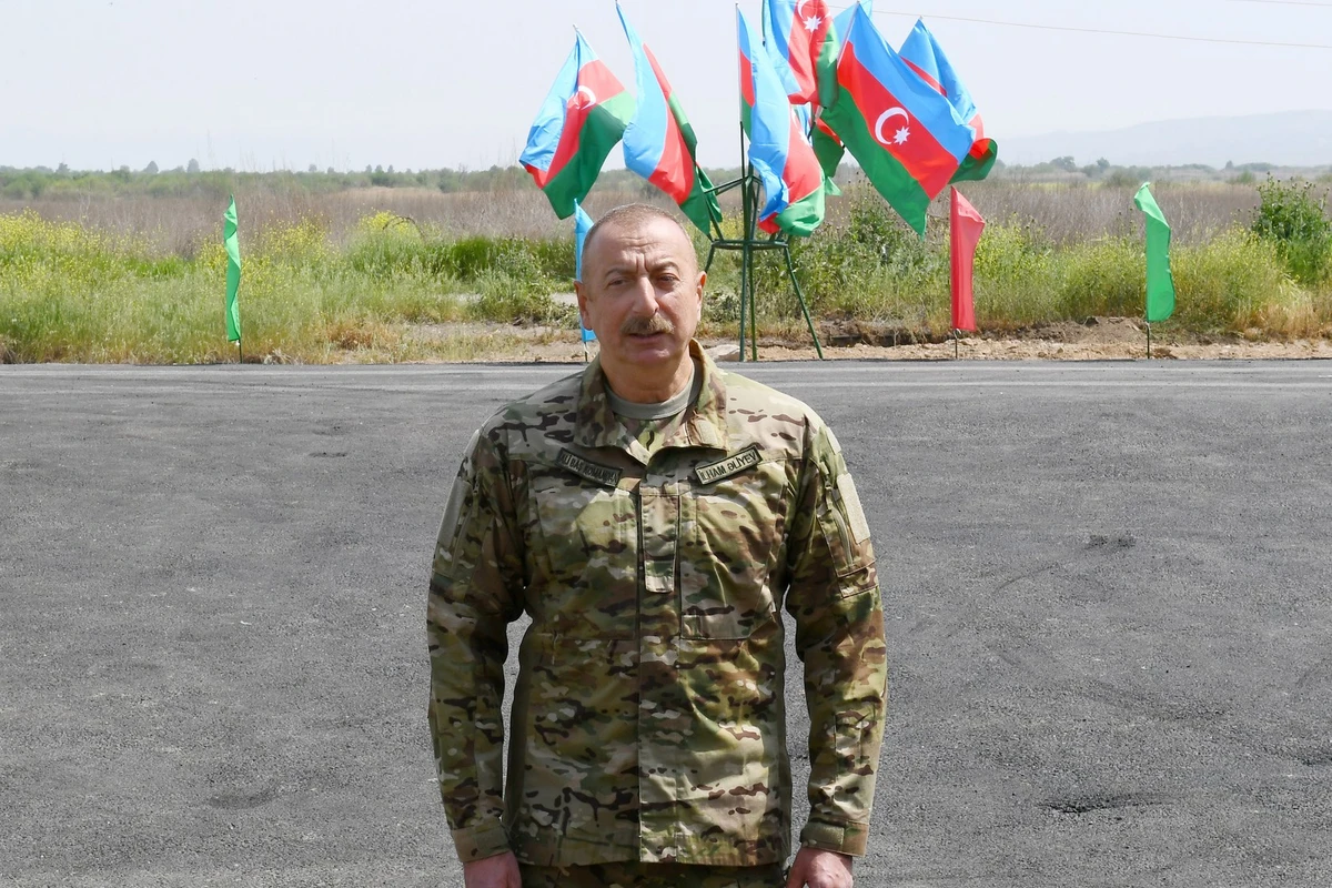 “Prezidentimiz təkcə dövlət başçısı kimi deyil, böyük sərkərdə olaraq, Azərbaycan xalqını qələbəyə apardı” - ŞƏRH - FOTO