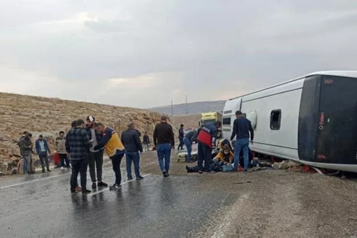 Türkiyədə ağır qəza - 2 ölü, 30 yaralı - FOTO