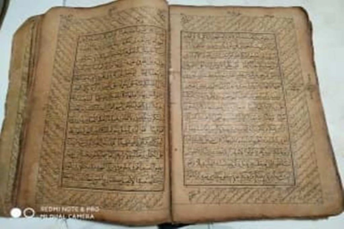 Azərbaycanda 850 minə Qurani-Kərim satılır - FOTOLENT
