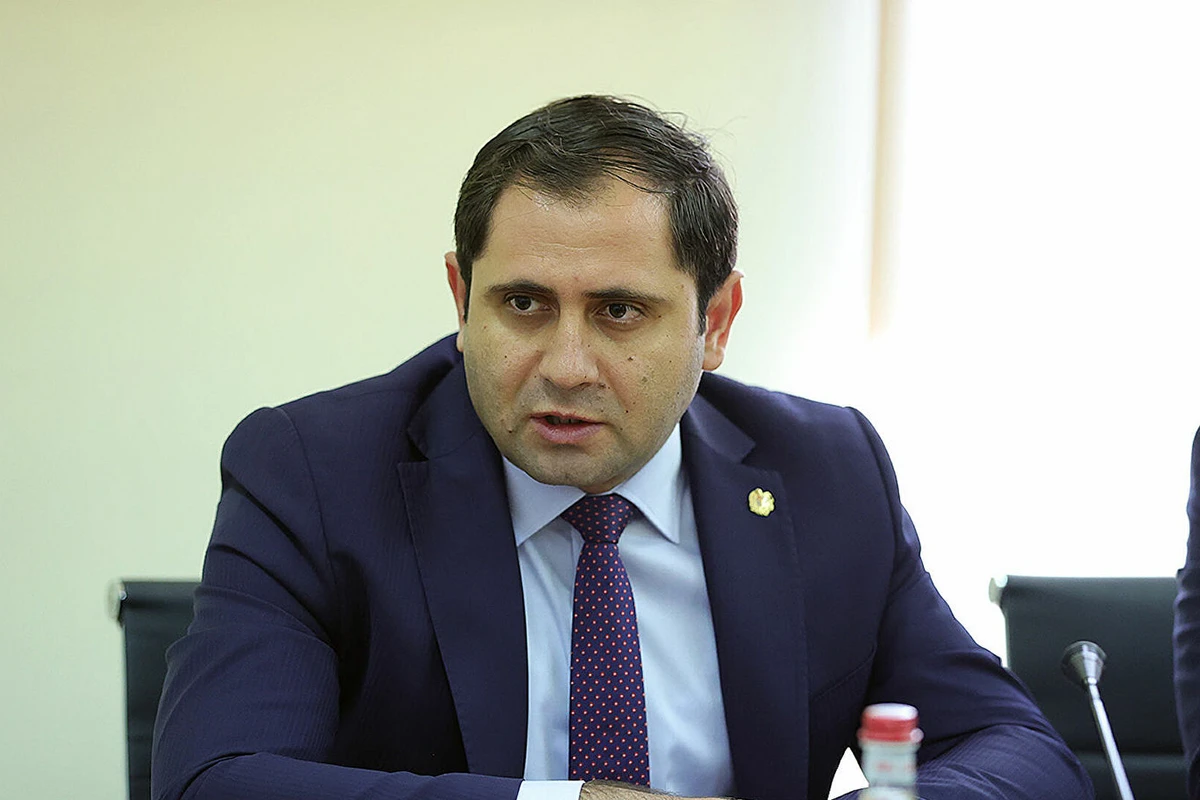 Абсурдное заявление армянского министра: Ереван готовится к новой войне?