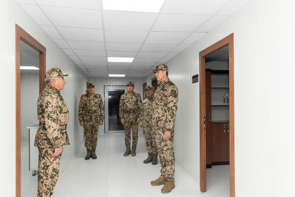 Vilayət Eyvazov Şuşada polis və hərbi qulluqçuların xidmət şəraiti ilə tanış olub - FOTO