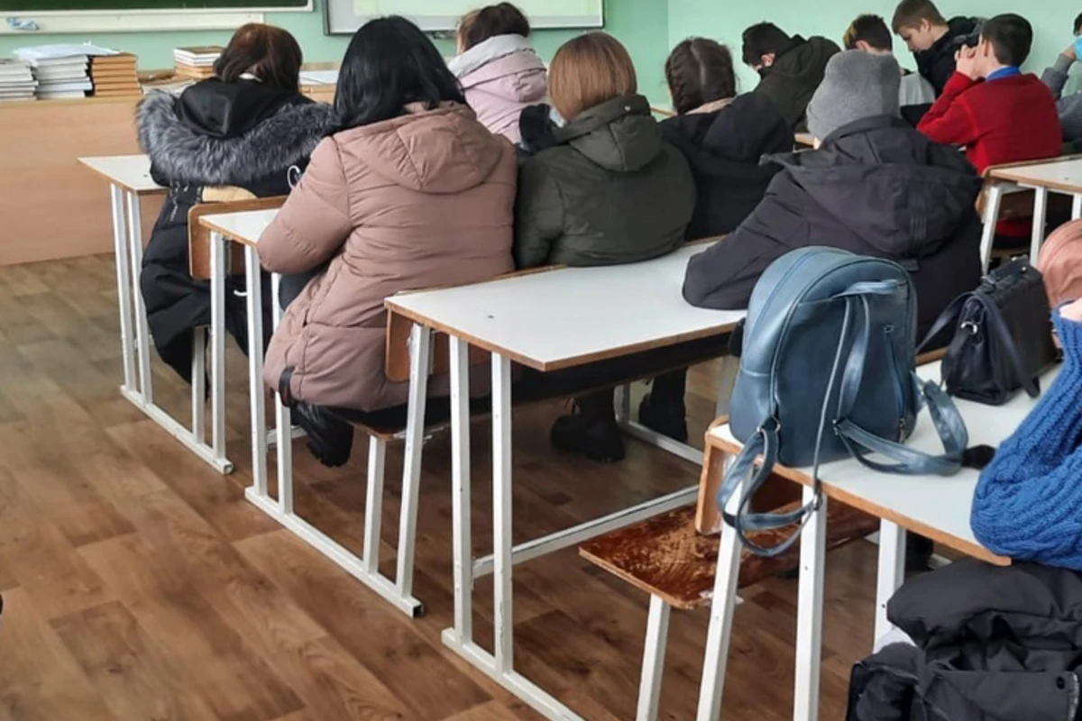 “Məktəblərdə qış rejiminə havaya əsasən keçmək lazımdır”