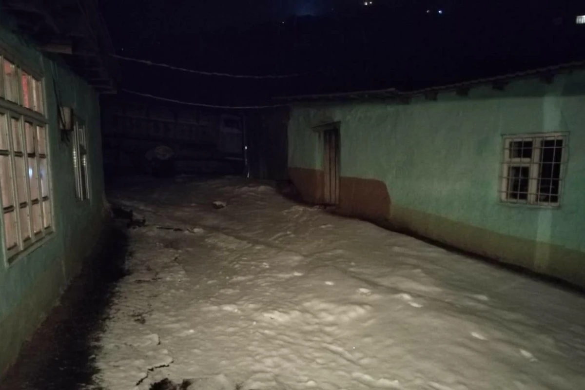 Quba və Qusara qar yağır
