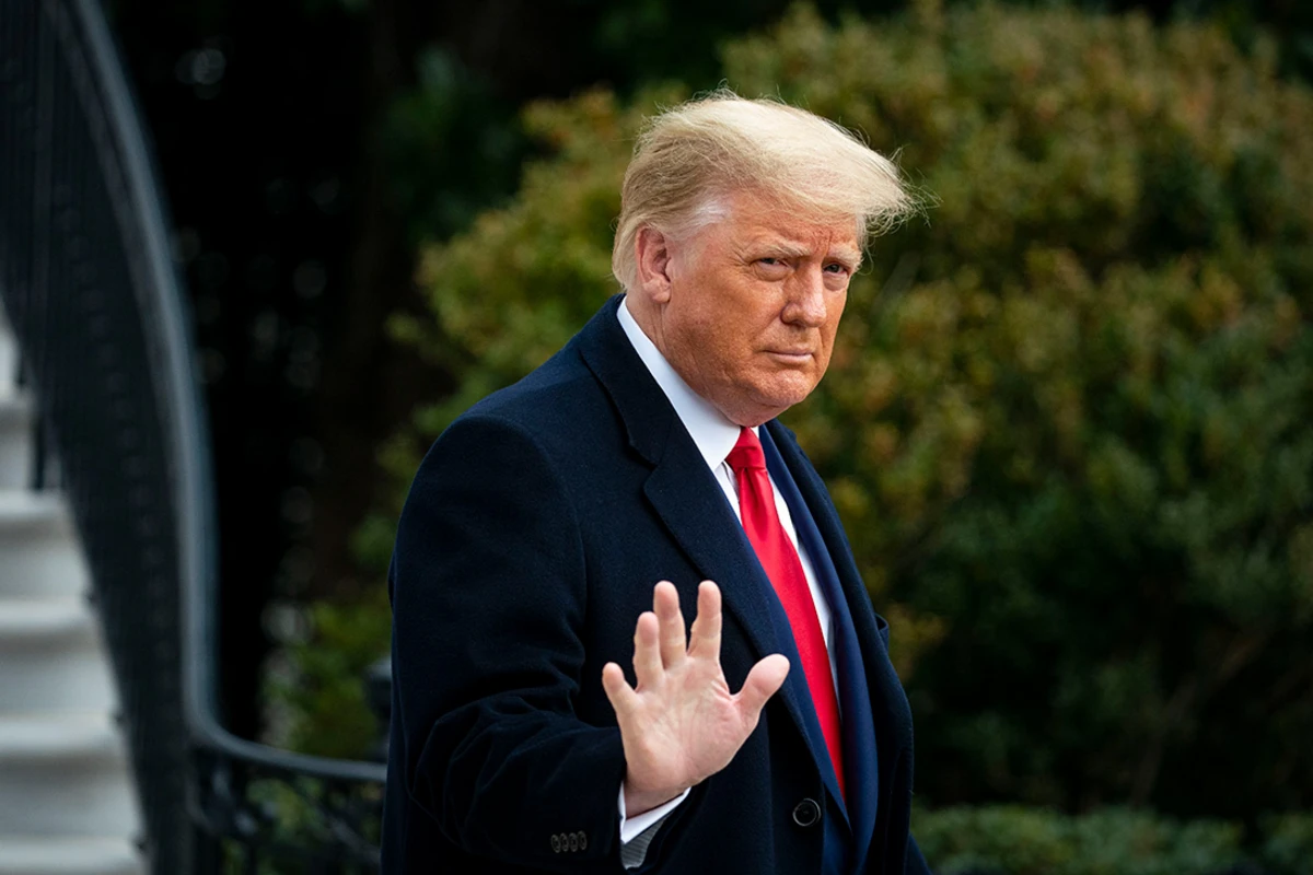 Трамп официально выдвинул свою кандидатуру на пост президента США