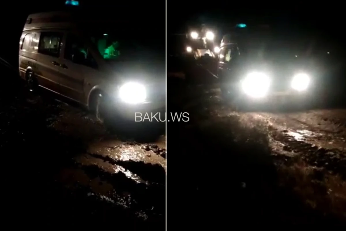 Bakıda xəstə çağırışına gələn təcili yardım maşını palçığa batdı - Traktor gəlib çıxardı - VİDEO