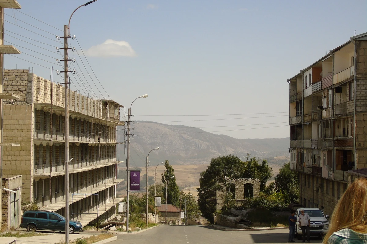 Bu ərazilərdə istehsal üçün lazım olan xammal və materialın idxalı 10 il ƏDV-dən azad ediləcək