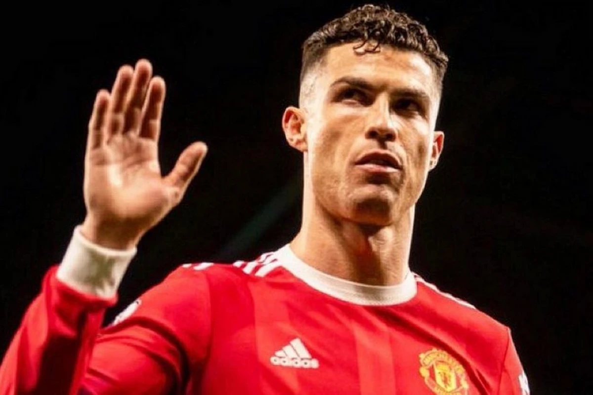 Ronaldu azarkeşlərlə vidalaşıb: Yeni çağırış axtarmağın vaxtı çatıb Ronaldu azarkeşlərlə vidalaşıb: Yeni çağırış axtarmağın vaxtı çatıb