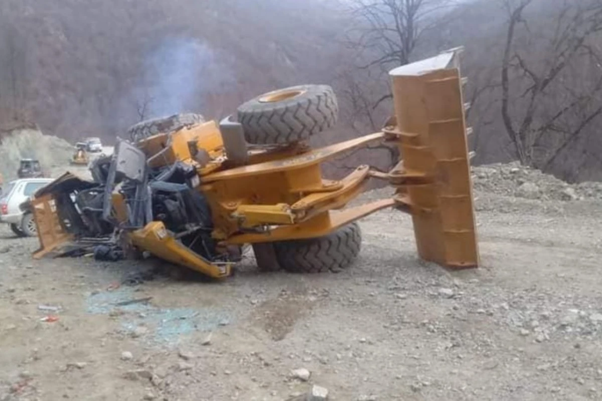 Kəlbəcərdə traktor aşıb: ÖLƏN VAR - FOTO
