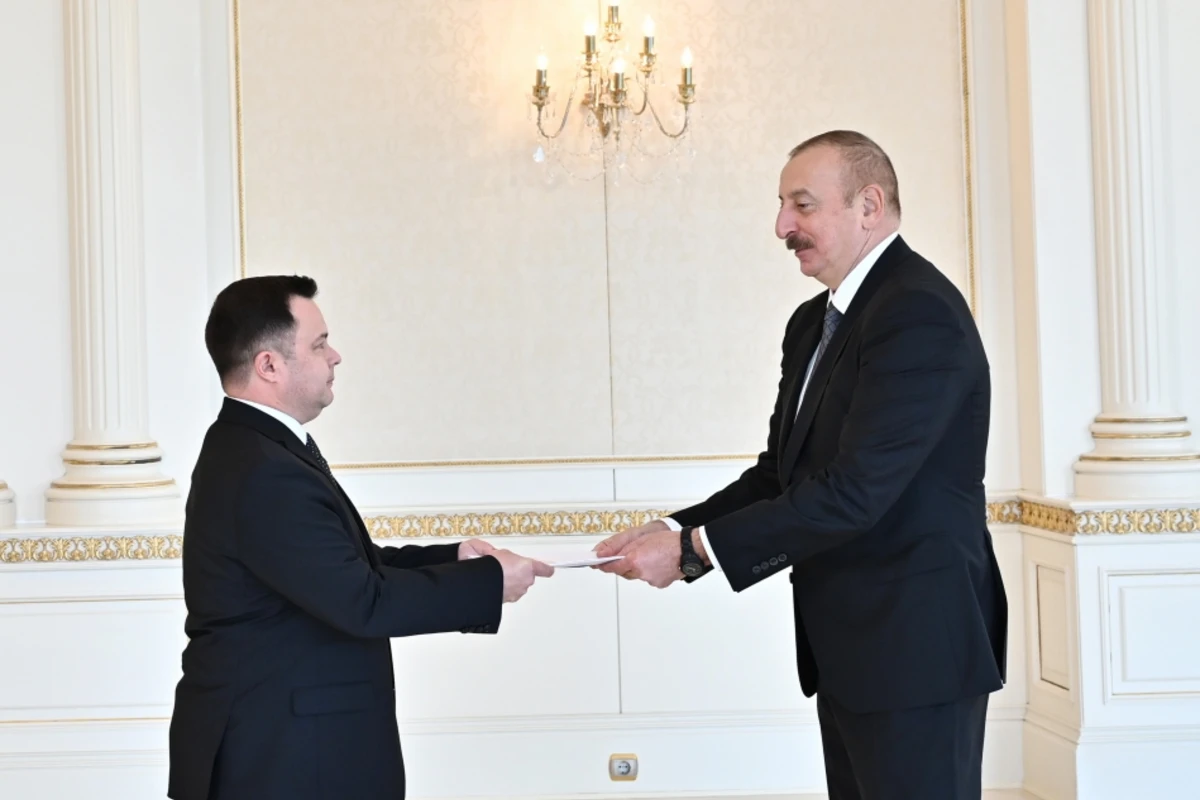 Президент Азербайджана принял верительные грамоты новоназначенного посла Молдовы - ФОТО